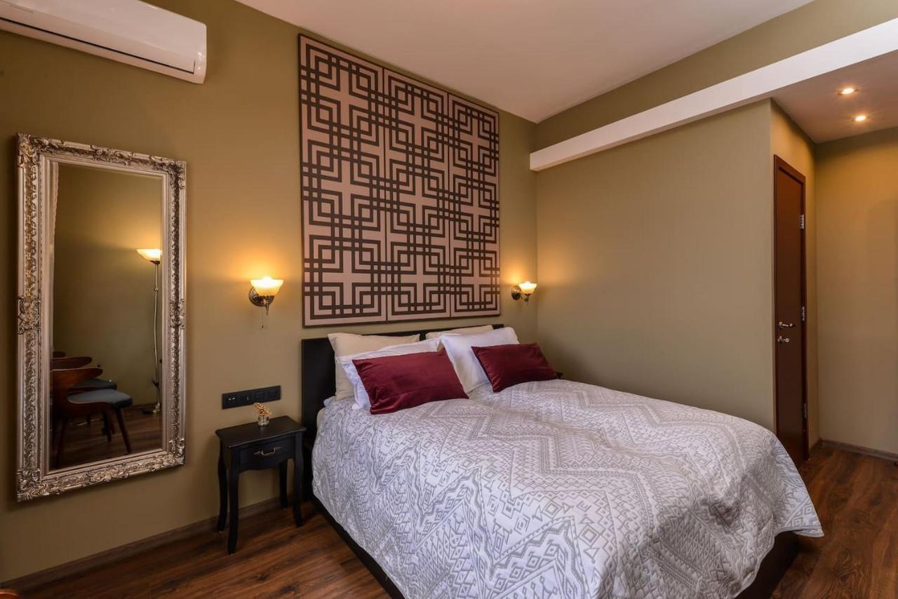 Sofia Dream Apartments - Jazzy Two Bedroom Suite By Flat Mаnager Extérieur photo